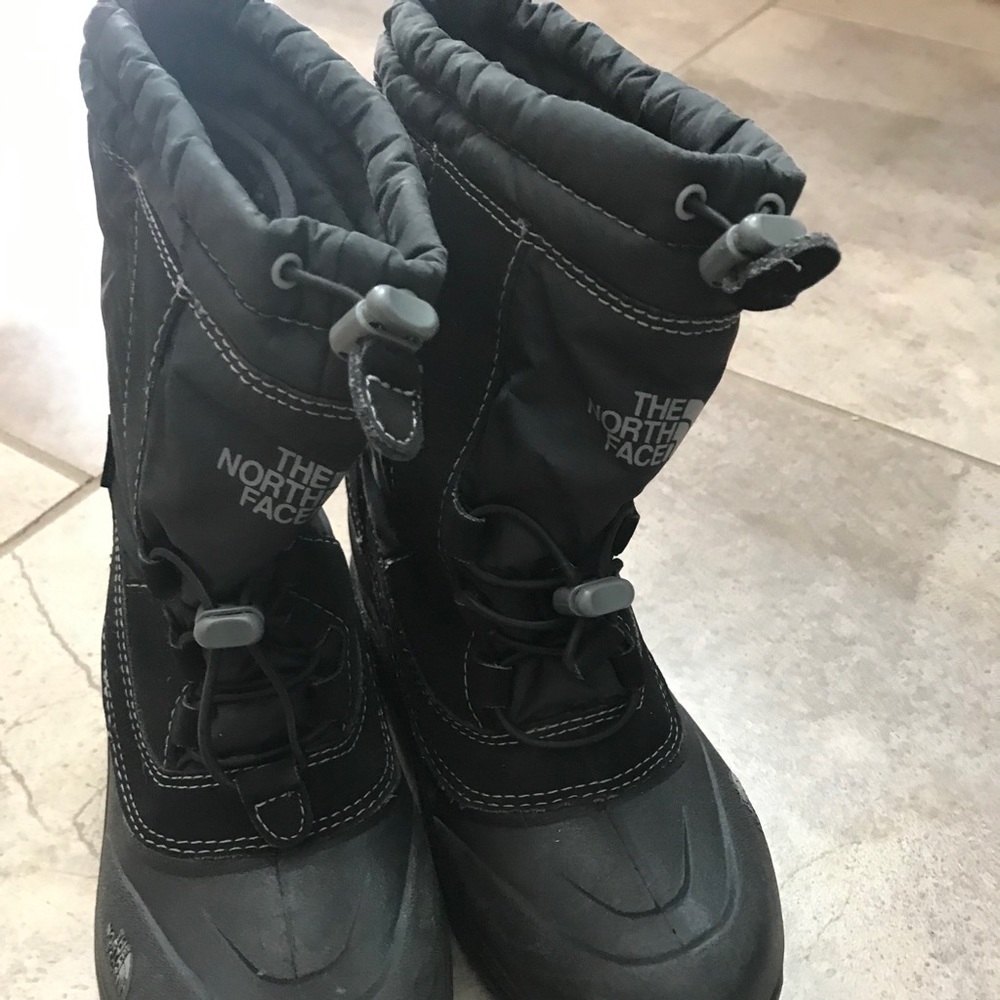 Kids The North Face snow boots
